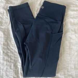 Lululemon Leggings with side pocket 7/8 length (size 4)